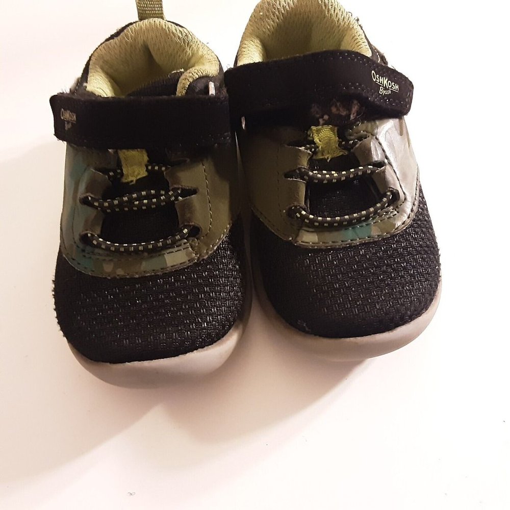 OSH GOSH Boys Sneakers Toddler Size 5 Black N Camo